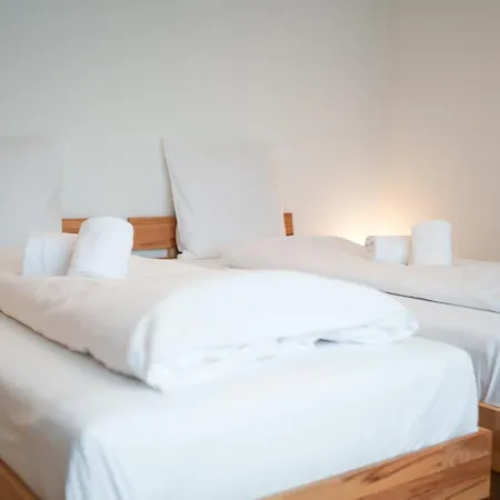 Homestay Haus Gmuer Obergeschoss - Mit Gemeinschaftsbereichen