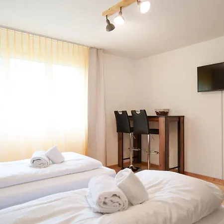 Haus Gmuer Obergeschoss - Mit Gemeinschaftsbereichen